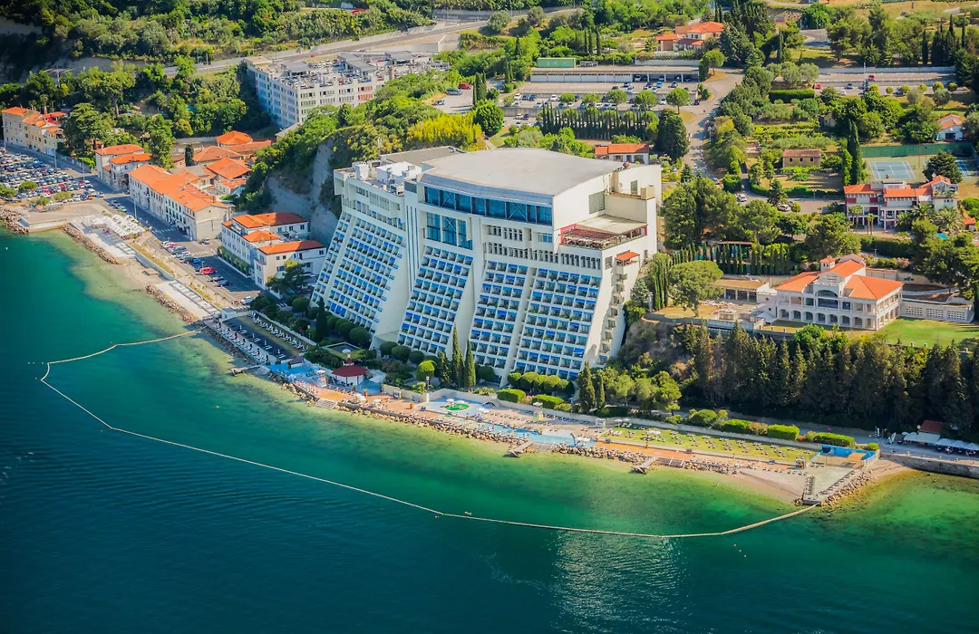 Grand Hotel Bernardin-1